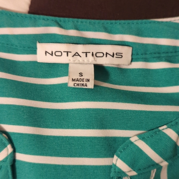 2$10 Notations green/white mandarin collar button up top - Picture 2 of 4